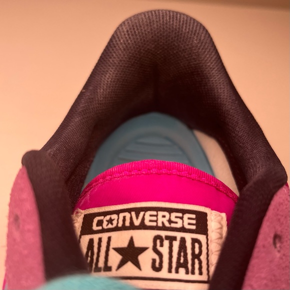 Converse Women’s 8.5 Sneakers 84 Thunderbolt Ox All Star Shoes - Picture 7 of 7